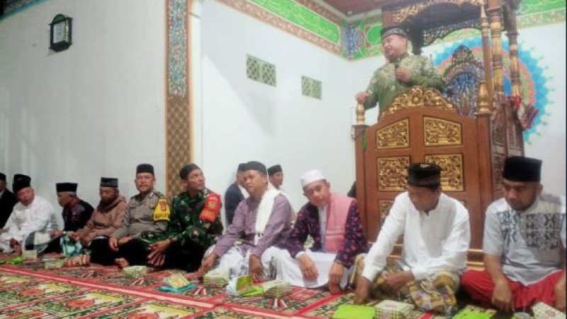 KUA Ujan Mas Kepahiang Hadiri Sedekah Bumi Desa Bumi Sari