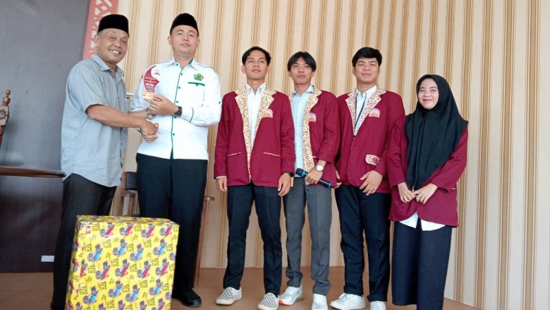 Usai 40 Hari Laksanakan PPL di KUA Kecamatan Selebar, Mahasiswa UIN FAS Adakan Perpisahan