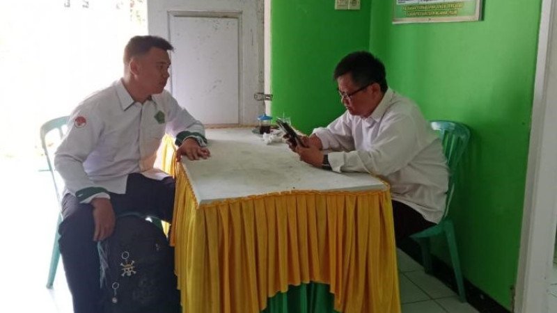 KUA Sukaraja Penuhi Permintaan Arsip Sertifikat Tanah Wakaf Yang Sudah Terbit