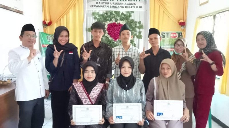 Penyuluhan Kesehatan Reproduksi di Sindang Beliti Ilir: Siapkan Calon Ibu untuk Keluarga Sehat dan Bahagia