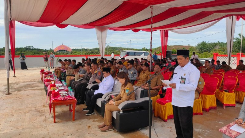 Berita Peresmian Gedung Unit Kerja Kantor Imigrasi Ketahun Kepala KUA Sebagai Pembaca Doa Peresmian Gedung Unit Kerja Kantor Imigrasi Ketahun Kepala KUA Sebagai Pembaca Doa