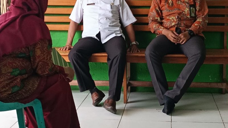 KUA Kecamatan Air Periukan Terima Kunjungan Pegawai Samsat Seluma