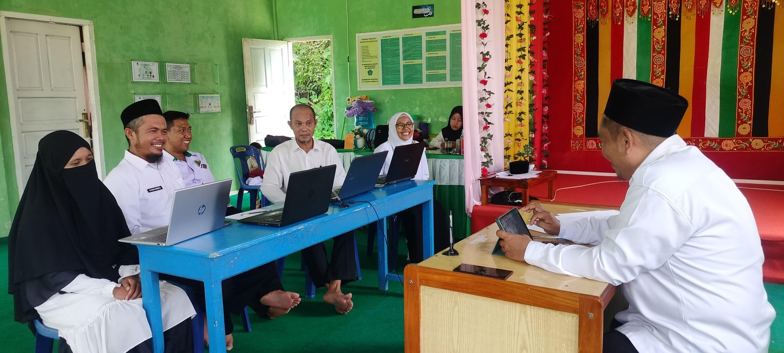 Bimtek E-Kinerja KUA Pulau-Pulau Batu Berlangsung Semarak