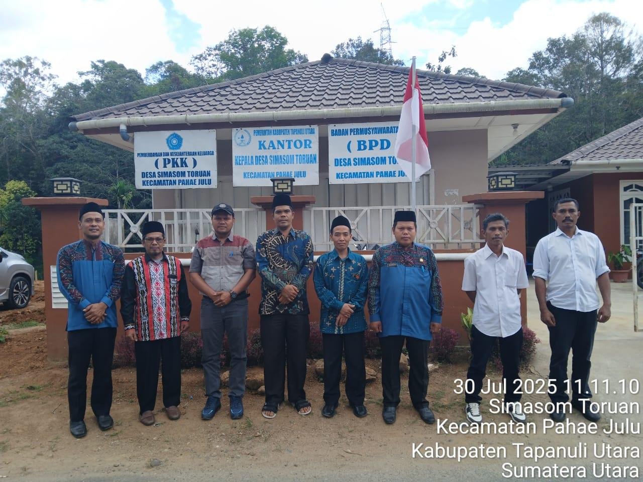KUA Pahae Julu Kemenag Taput Lakukan Audiensi ke Kantor Desa Simasom Toruan
