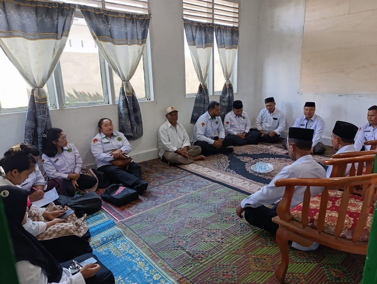 KUA Barusjahe Gelar Rapat Koordinasi Bahas HUT RI, BRUS, Moderasi Beragama, dan Pelayanan