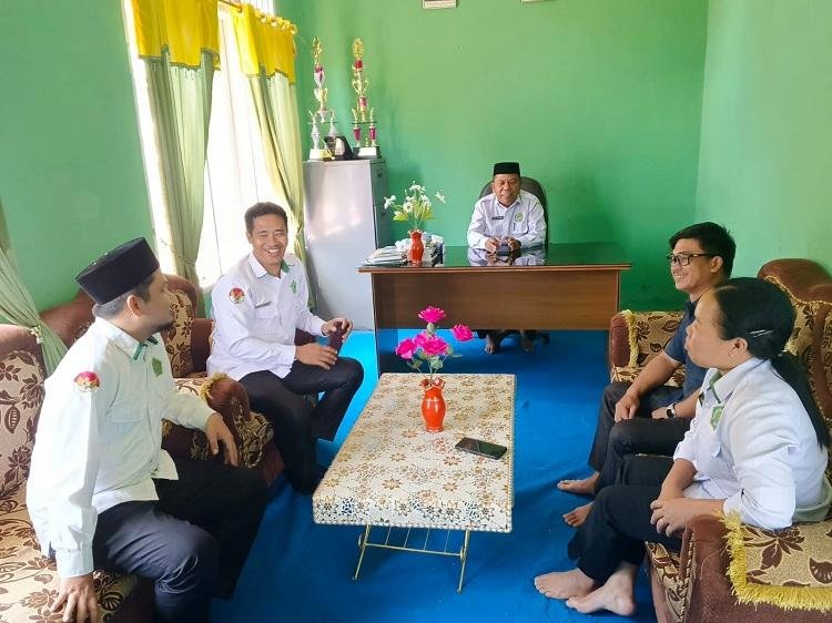 KUA Berampu Terima Kunjungan Penyuluh Agama Kristen, Perkuat Sinergi Lintas Agama