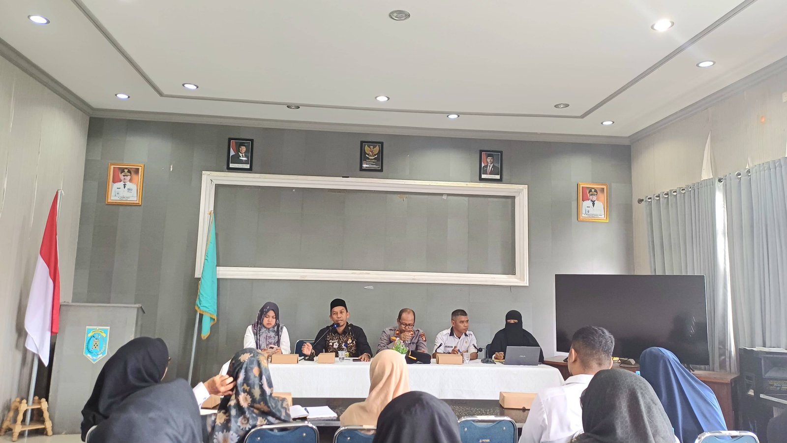 Kepala KUA Tanah Grogot Sempatkan Sosialisasi GAS Pencatatan Nikah di Rapat Stunting