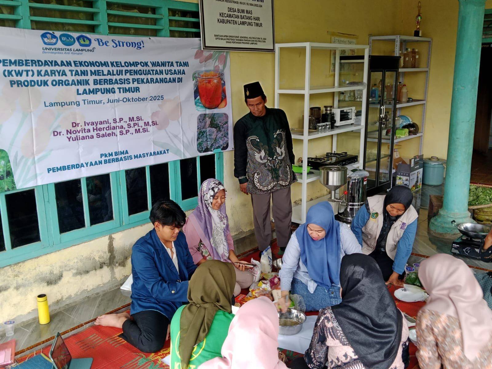 KUA Batanghari Dampingi KWT Karya Tani Wujudkan Produk Halal