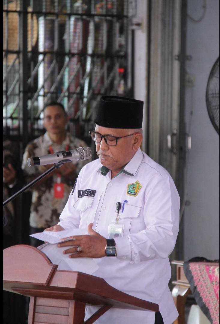 Pimpin Doa Keberkahan, Kepala KUA Tembilahan Hulu Dukung Penuh Operasional Koperasi Merah Putih