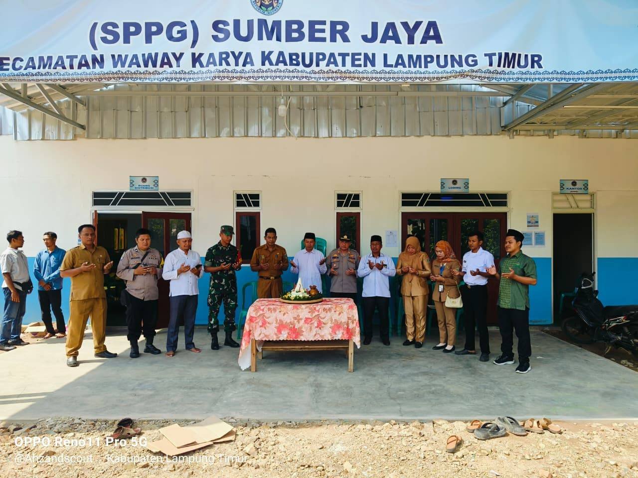 Kepala KUA Waway Karya Hadiri Launching Program Makan Bergizi Gratis di Sumber Jaya