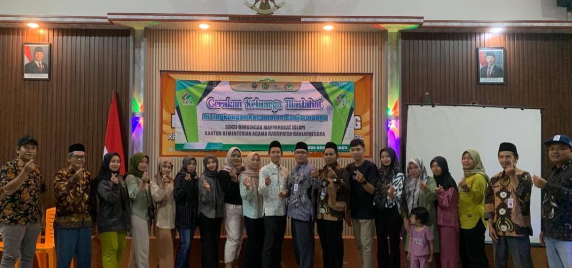 Hujan Deras Tak Halangi Semangat!  KUA Banjarmangu gelar “Gerakan Keluarga Maslahat” Bersama warga Desa Sigeblog