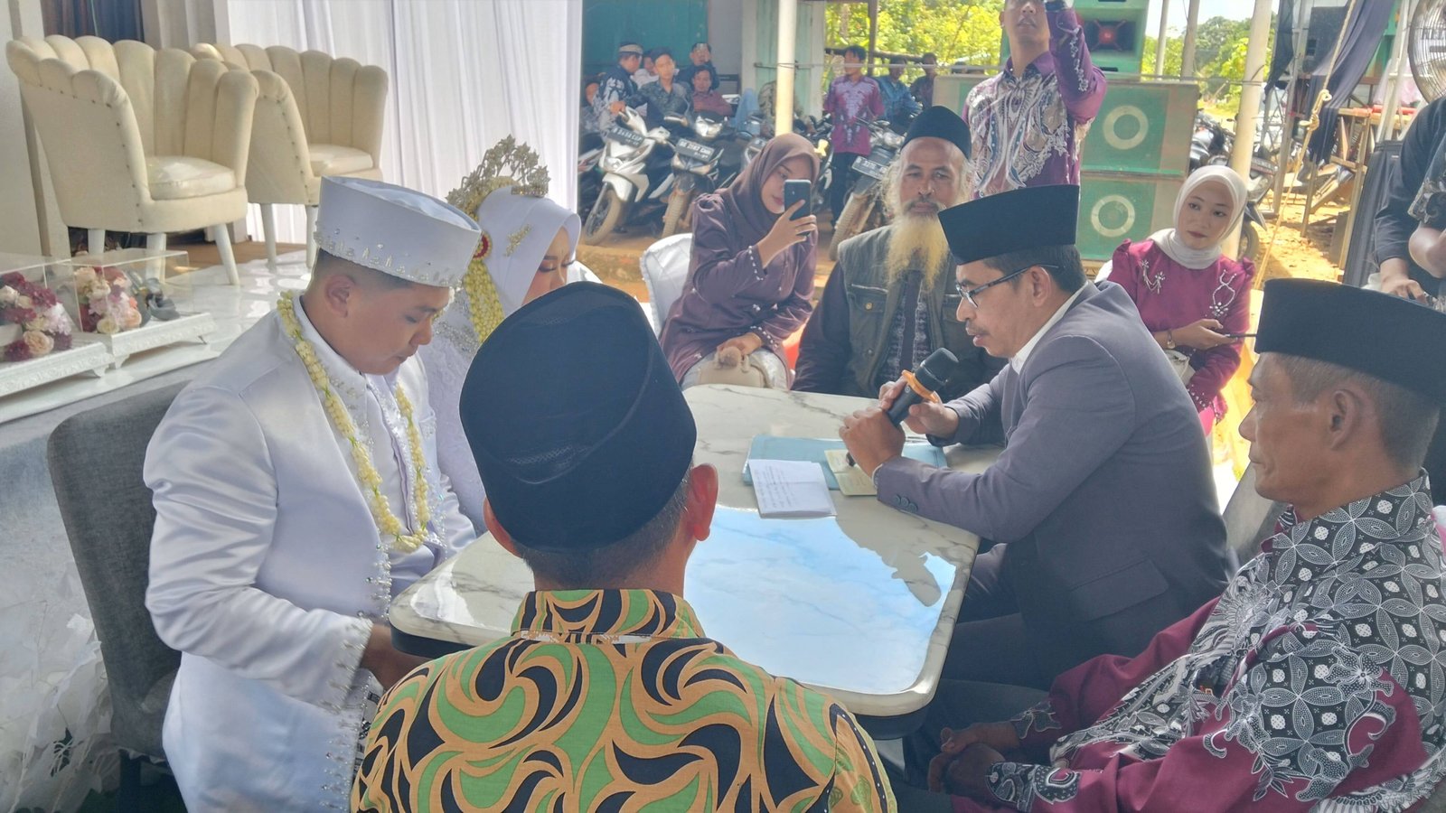 Penghulu KUA Sekampung Udik Ajak Masyarakat Sadar Pencatatan Nikah, Tekankan Makna Mitsaqon Gholidzon