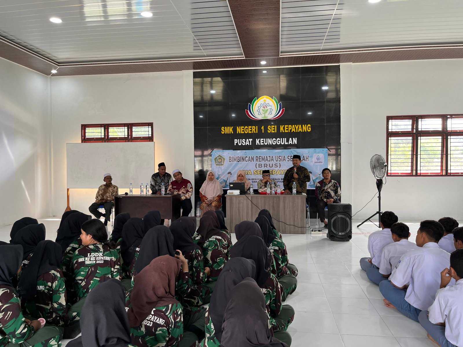 KUA Sei Kepayang Selenggarakan BRUS (Bimbingan Remaja Usia Sekolah) di SMKN 1 Sei Kepayang