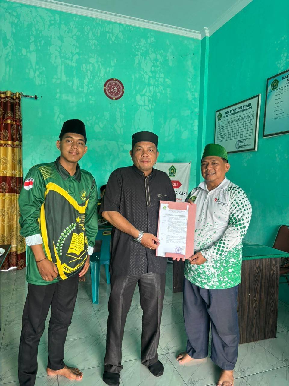 SK Reshuffle Kepengurusan Masjid Ziyadatul Khoir Resmi Diperbaiki di KUA Sei Kepayang