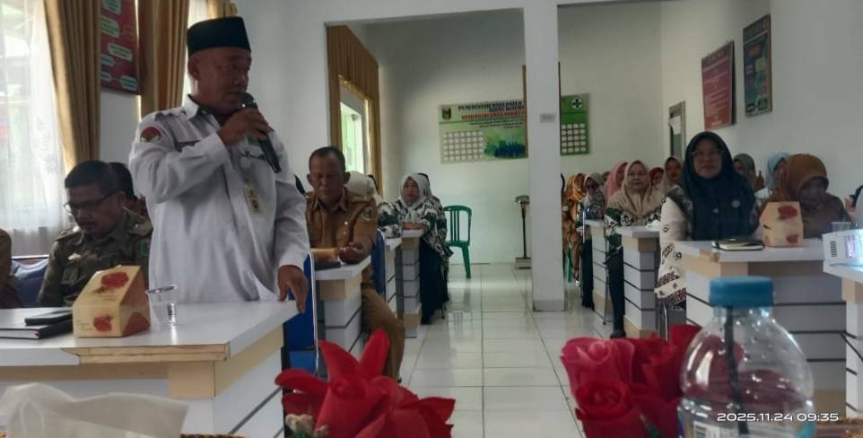 Kepala KUA Sekampung Hadiri Lokakarya Mini Lintas Sektoral di Puskesmas Sekampung