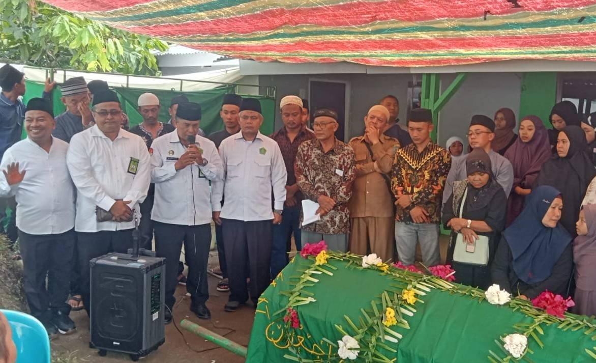Ka. KUA Bosar Maligas Hadiri Takziah: Wujud Kepedulian dan Pengabdian kepada Masyarakat