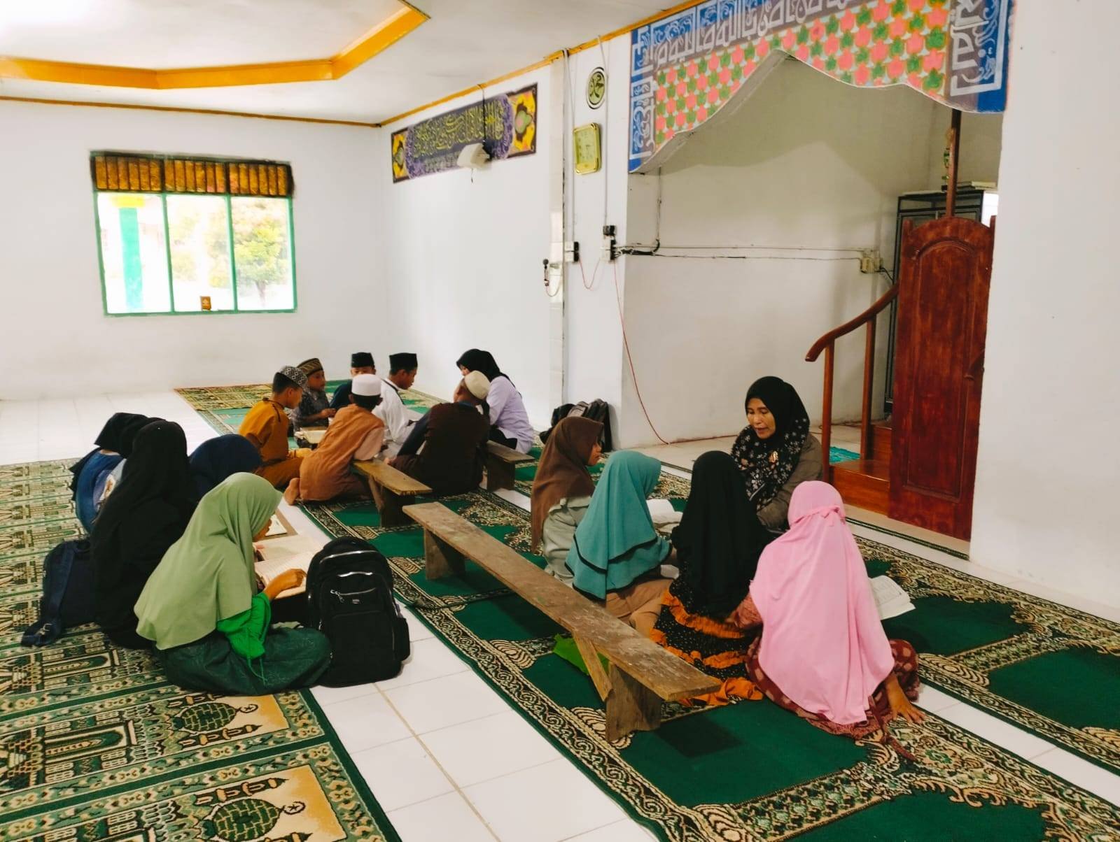 KUA Sidikalang Gencarkan Pemberantasan Buta Aksara Al-Qur'an di Masjid Jabal Nur Delleng Amal