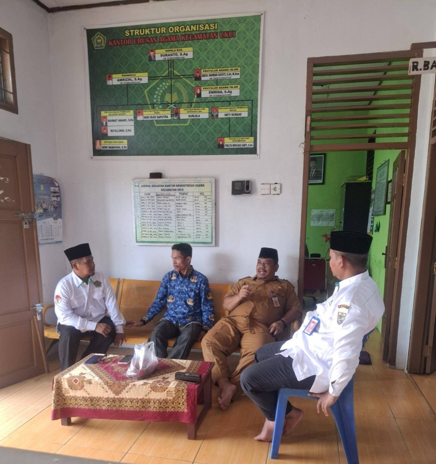 KUA Ukui Terima Kunjungan Camat, Komitmen Tingkatkan Pelayanan Publik