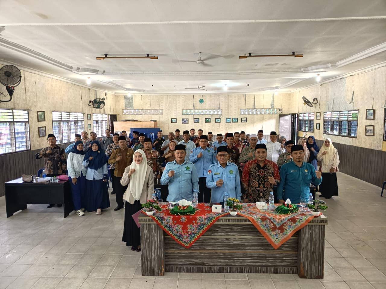 Kepala KUA dan PIC Berita STM Hilir Hadiri Konsolidasi Pelaporan Bimwin dan Keluarga Sakinah