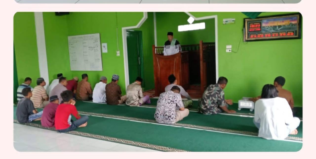 KUA Silahisabungan Gelar Safari Jum'at, Ujian dan Teguran Jadi Tema Khutbah