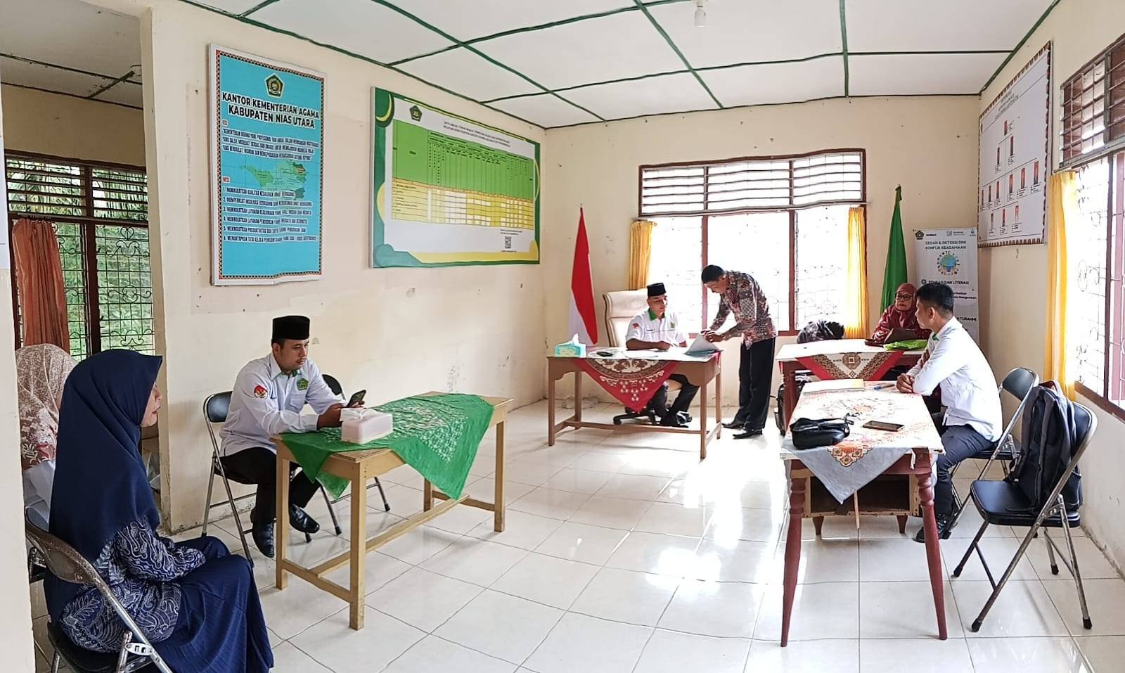 KUA Tuhemberua Layani Pendaftaran Nikah: Langkah Awal Menuju Ijab Kabul