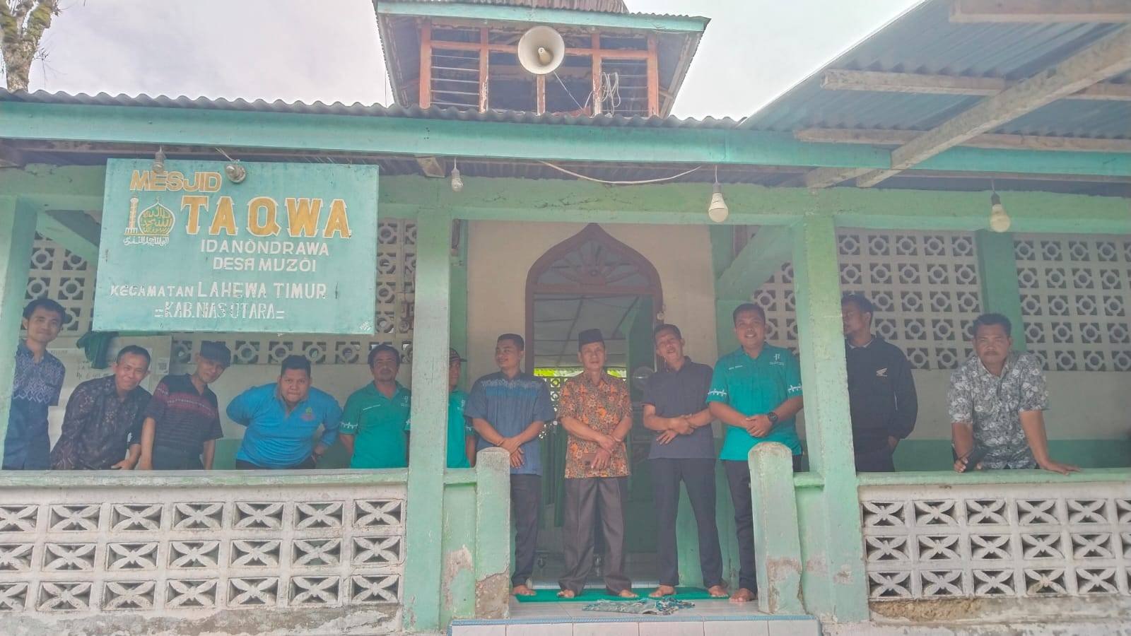 Bakti Sosial HAB: KUA Tuhemberua Ikuti Gotong Royong di Masjid Taqwa Idanondrawa