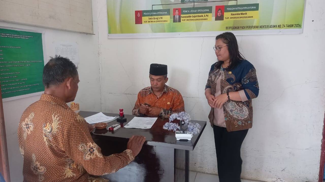PLO KUA Parbuluan Terima Pengurus BKM Al-Ikhlas Partapaan untuk Pengesahan SK Nazir Wakaf