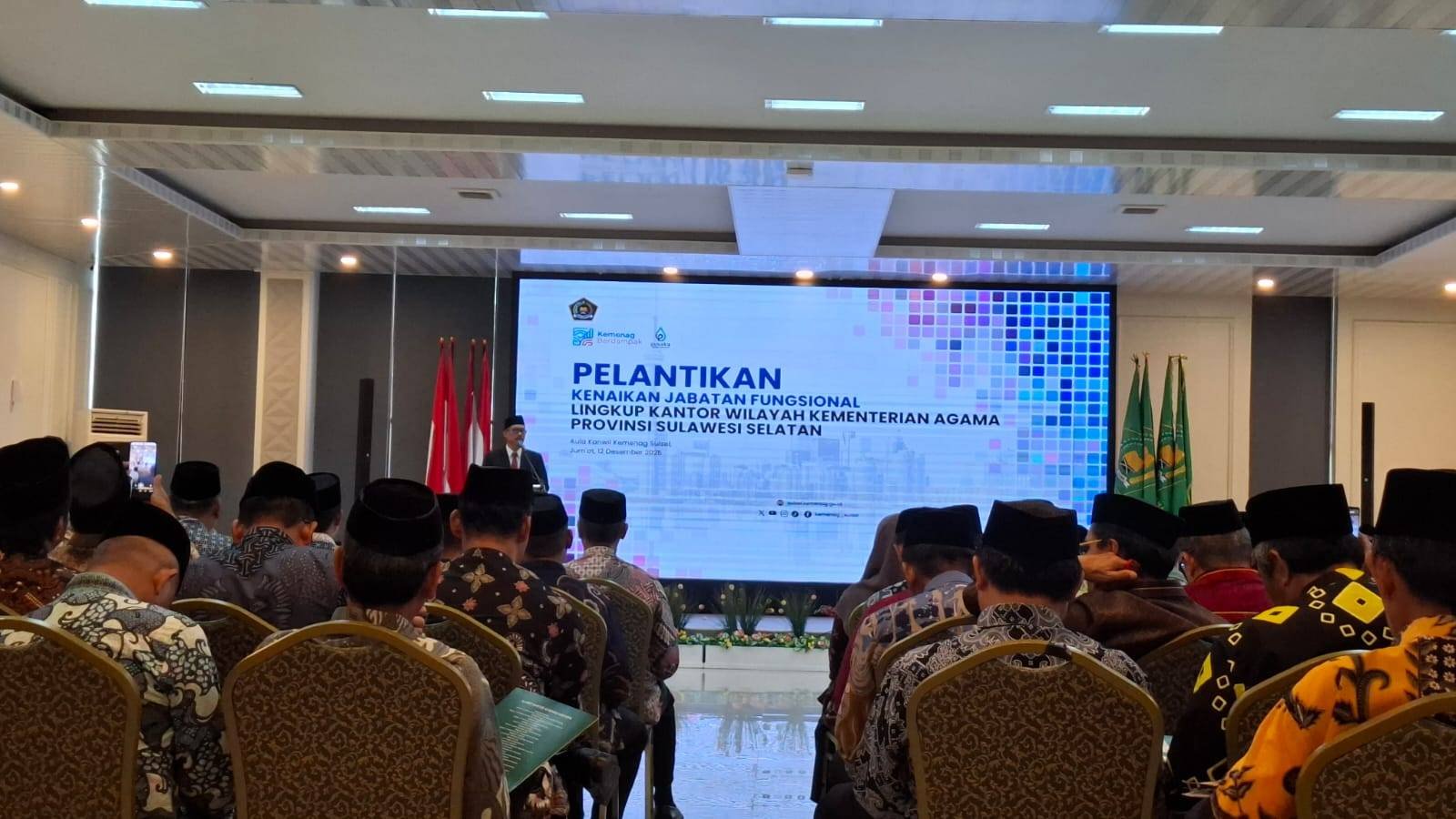 Kanwil Kemenag Sulsel Lantik Pejabat Fungsional Hasil Uji Kompetensi 2025