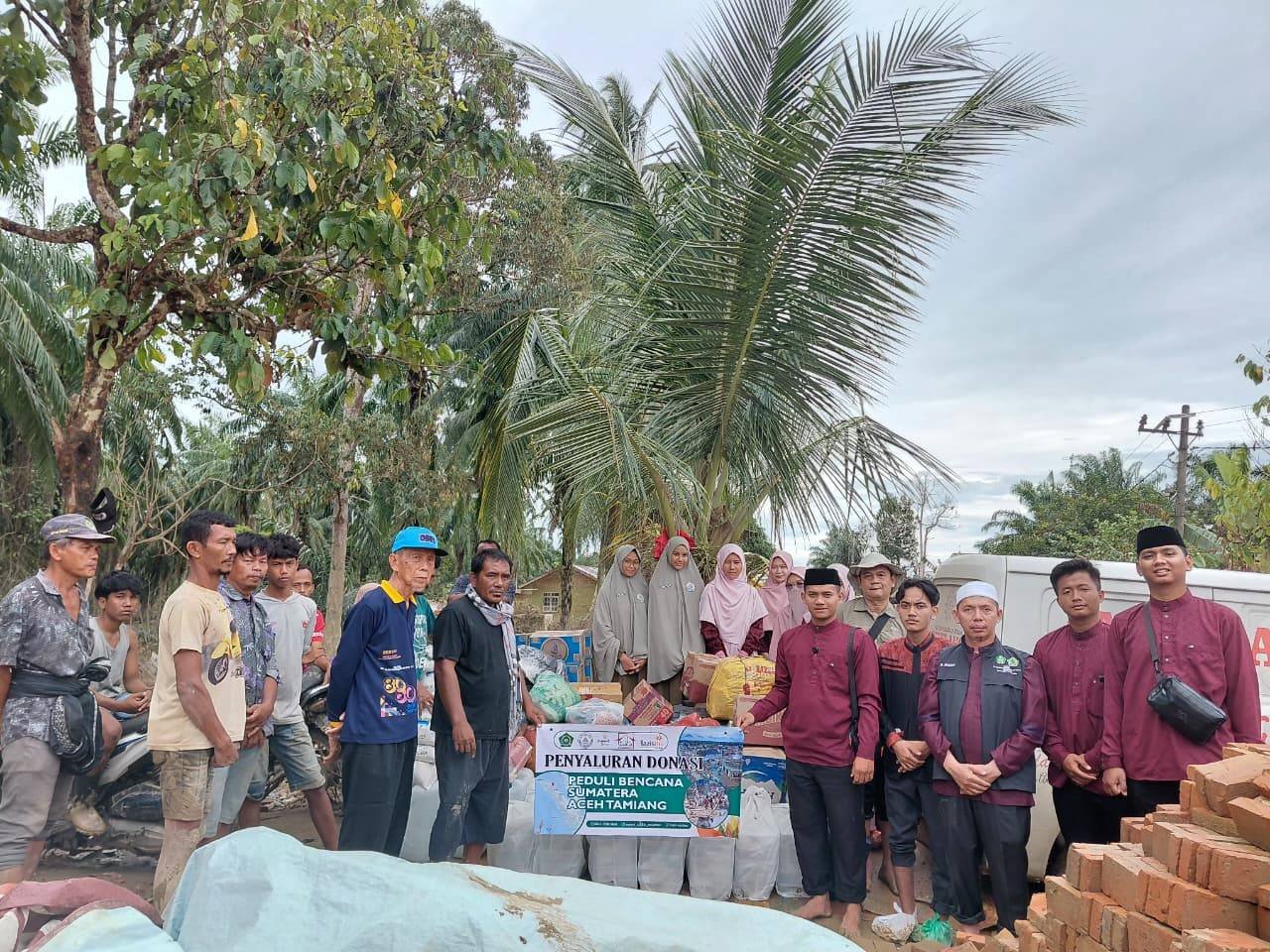 KUA Medan Perjuangan Kolaborasi Donasi Korban Bencana, Satukan Bantuan dan Trauma Healing