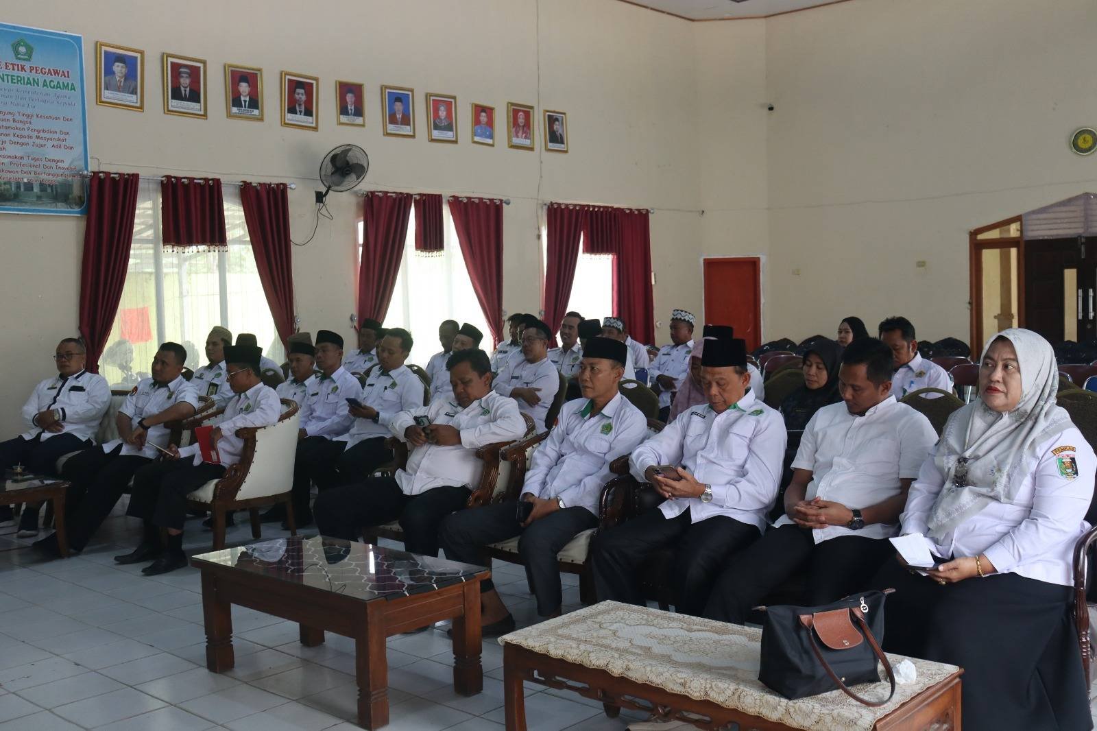 Kepala KUA Sekampung Udik Hadiri Pelepasan ASN