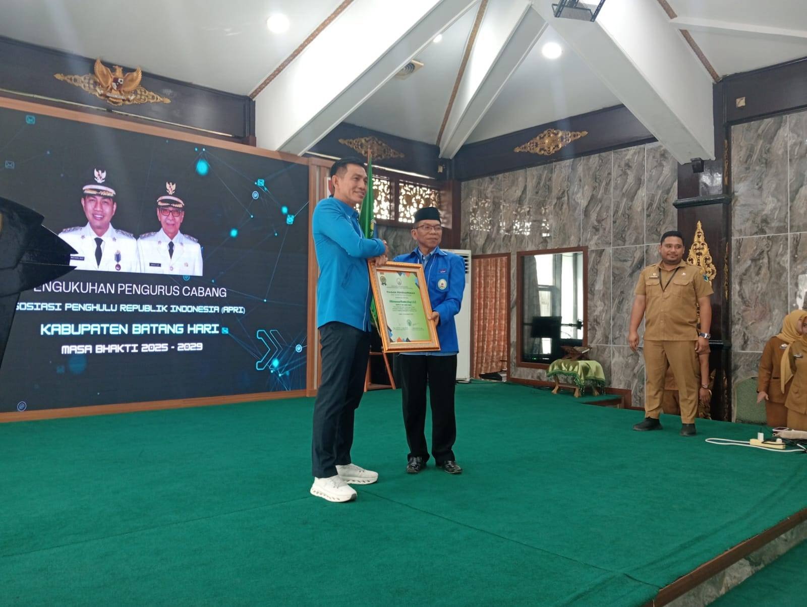 Bupati Batang Hari Bapak Muhammad Fadhil Arief, SE Apresiasi Pengukuhan PC APRI Batang Hari