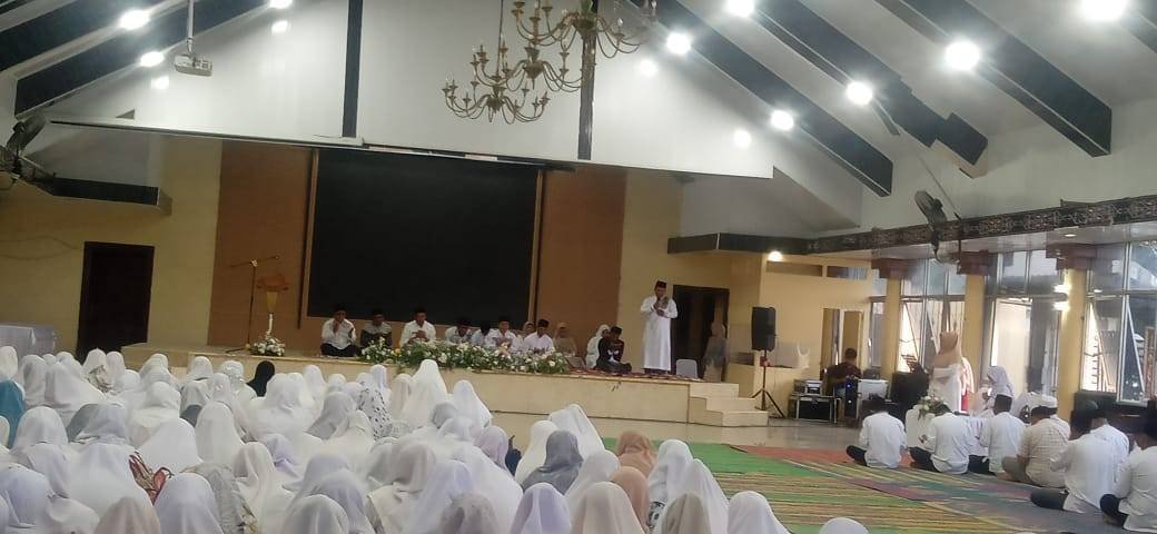 Mantapkan Spiritualitas, Jajaran KUA Sidikalang Ikuti Zikir dan Shalawat Bersama ASN Dairi