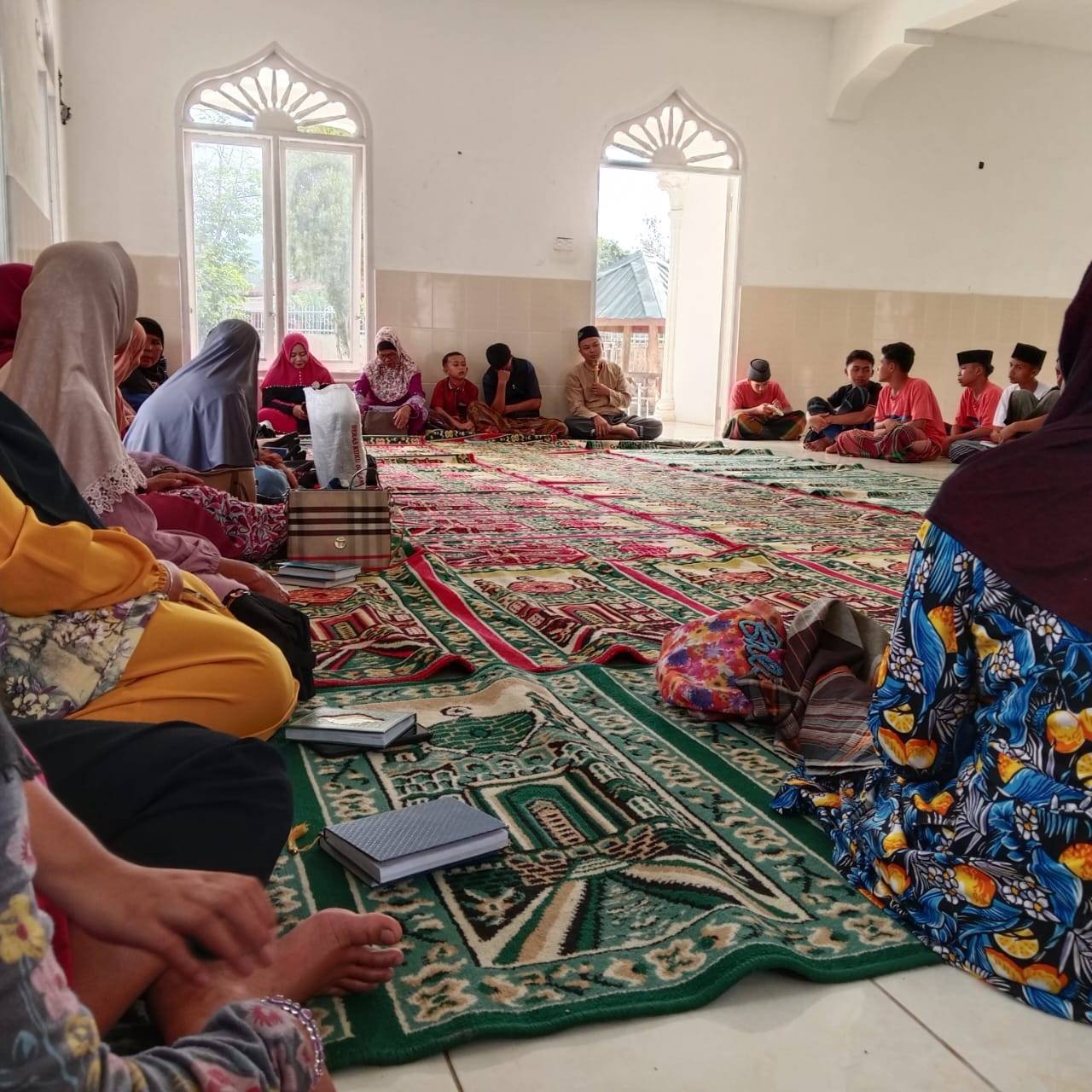 Dua Wajah Kehidupan Satu Iman, KUA Balige Sampaikan di Pengajian MT Al-Munawar Balige