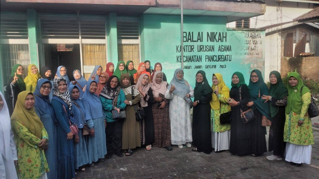 Pengukuhan Fahmi UMMI Jadi Momentum Perkuat Moderasi dan Kerukunan, Ka. KUA Pancur Batu Hadir dan Dukung