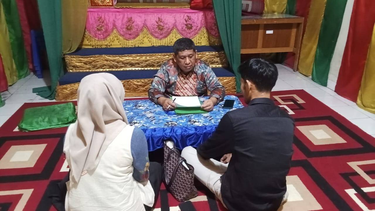 Plh. Ka. KUA Payung Sekaki Laksanakan Bimwin Awal Tahun Walau Hanya Sepasang