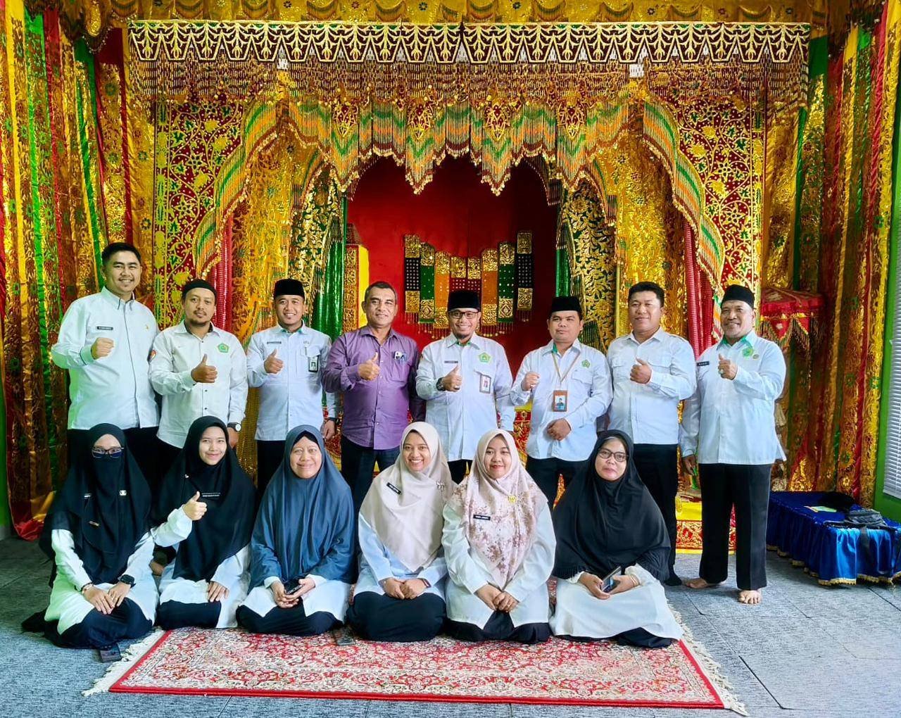 Kepala KUA Dumai Kota Pimpin Rapat Perdana 2026, Ajak Jajaran Perkuat Sinergi dan Layanan Umat