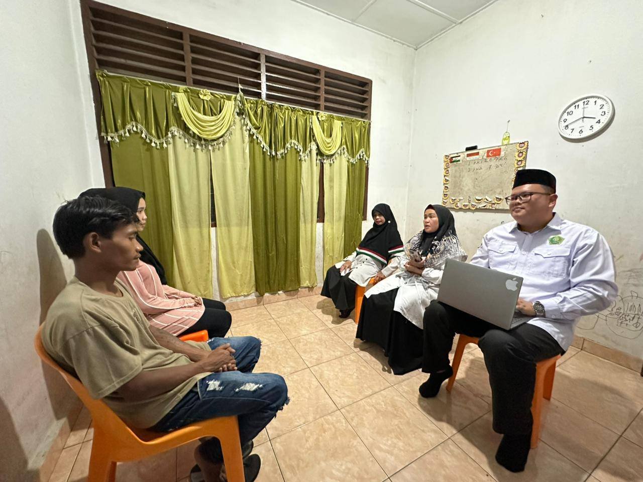 Penghulu KUA Onan Runggu Laksanakan Bimbingan Perkawinan bagi Calon Pengantin