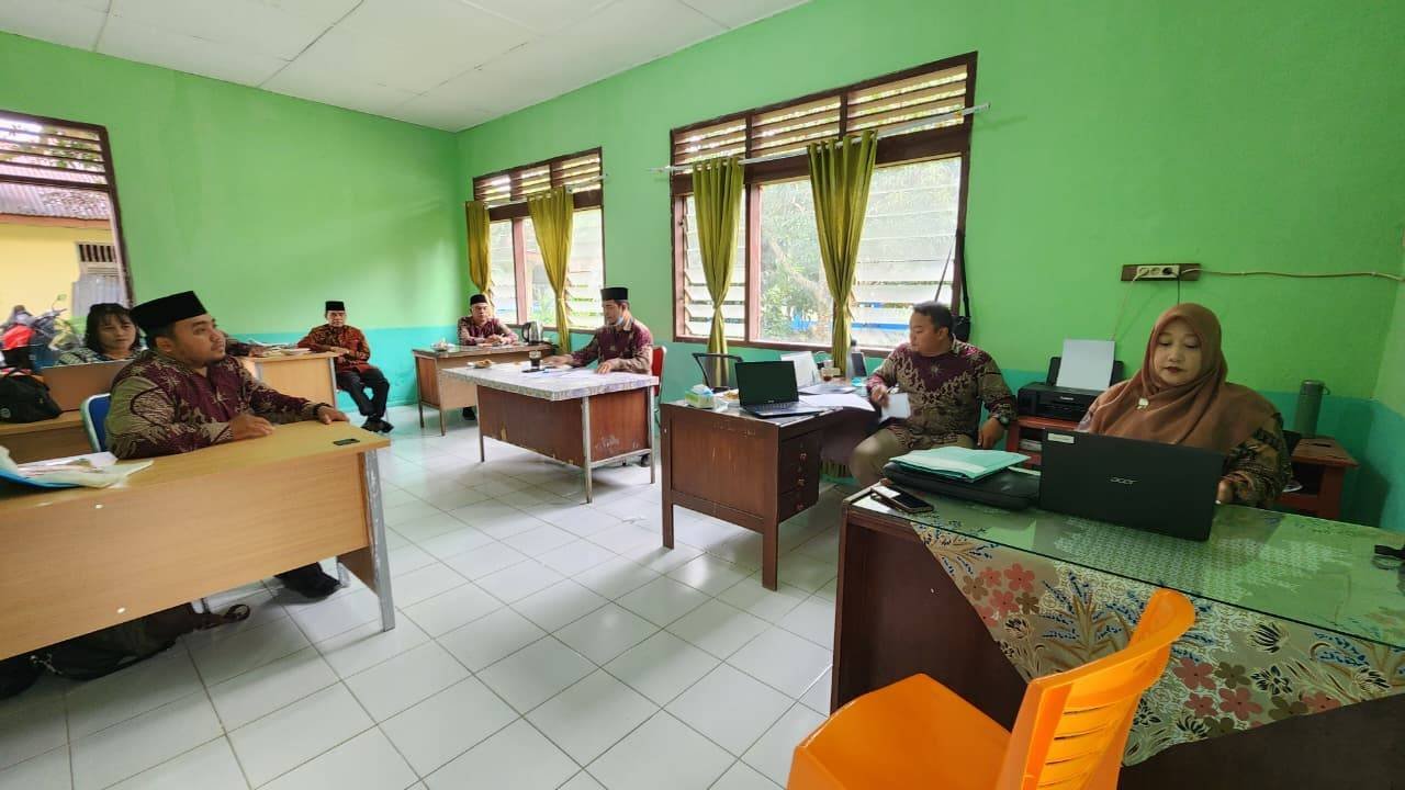 KUA STM Hilir Mantapkan Kinerja dan Layanan Melalui Rapat Koordinasi Awal Tahun 2026