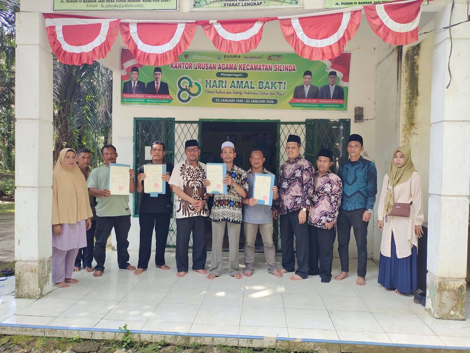 KUA Silinda Menerima SHM Tanah Wakaf Sebanyak Empat Persil