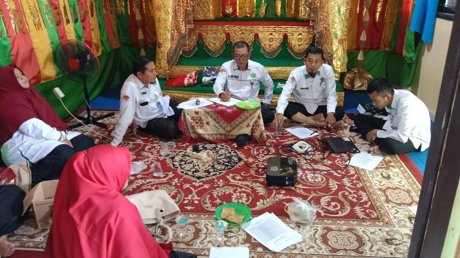 Ka. KUA Kuantan Tengah Bersama Penyuluh Agama Tetapkan Judul Ceramah Ramadhan 1447 H
