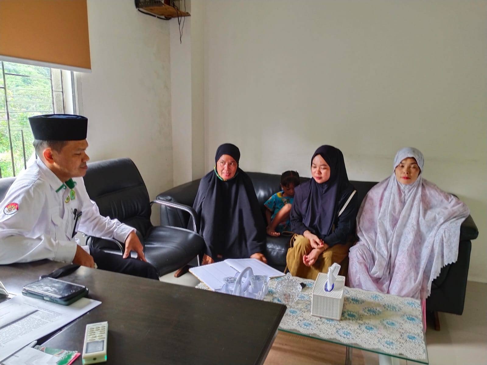 Pelayanan Konsultasi Penghulu KUA Pusaka Bantimurung tentang Ketentuan Masa Iddah bagi Perempuan Pasca Perceraian