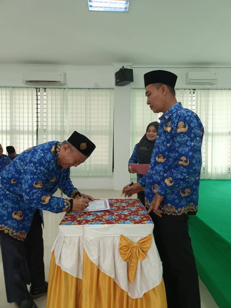Komitmen Kantor Kemenag Pali Bebas Korupsi Dengan Penandatanganan Fakta Integritas