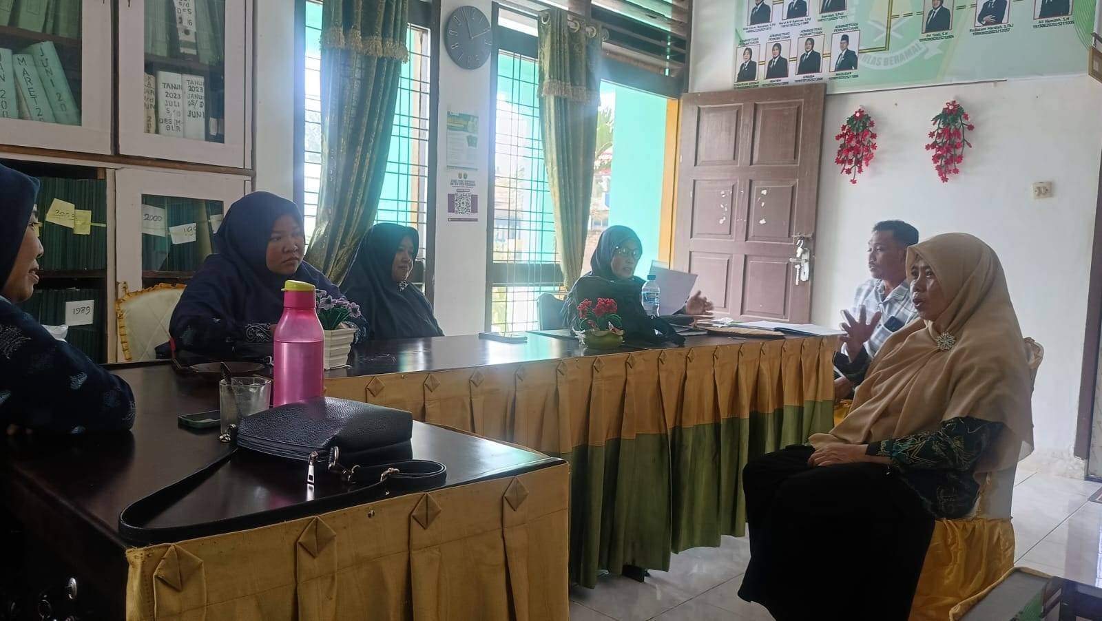 KUA Bosar Maligas Tingkatkan Pemahaman Prosedur Perceraian melalui Konsultasi dengan Pengadilan Agama