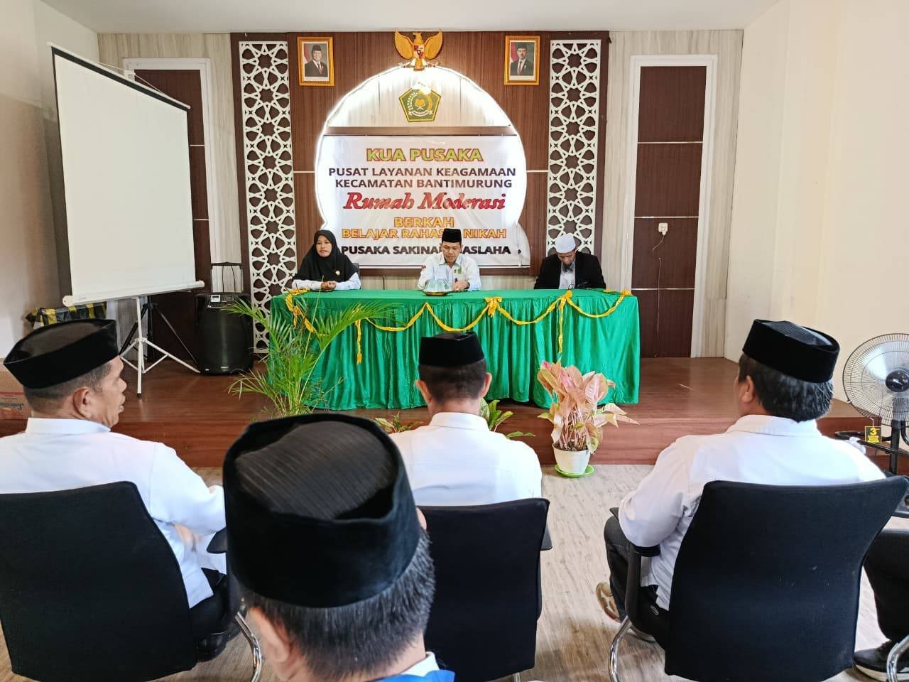 Rapat Koordinasi dan Evaluasi Pelayanan KUA Pusaka Bantimurung
