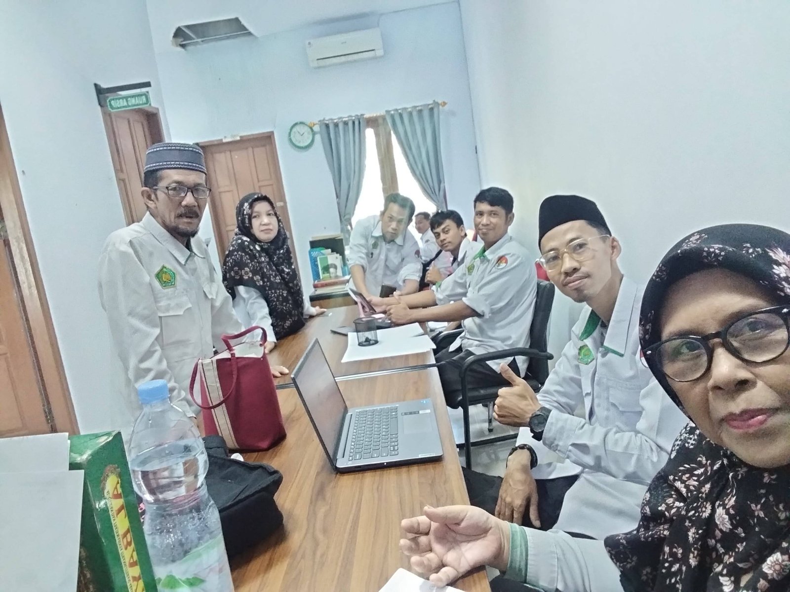 Kejar Target SKP dan Presensi, Kepala KUA Lau Minta Bawahan Tertib Pelaporan