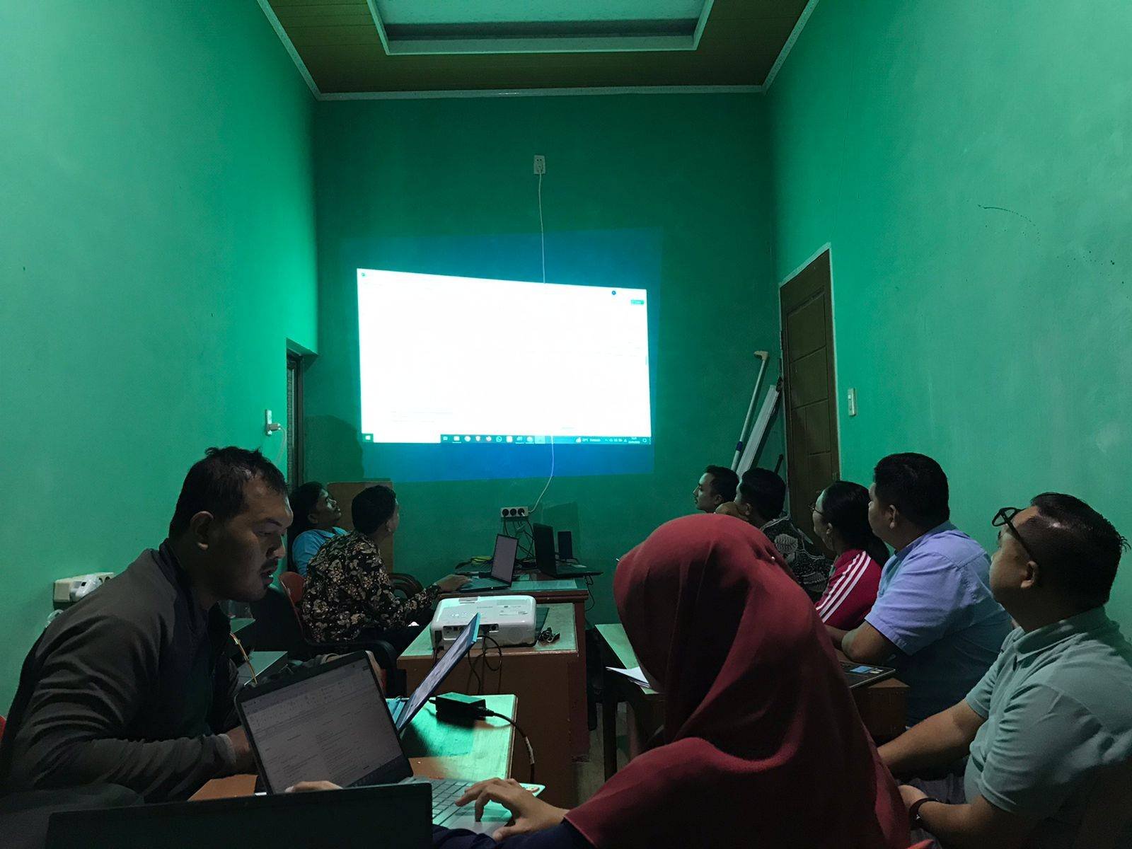 KUA Tuhemberua Hadiri Rapat PIC E-Kinerja: Bahas Penyusunan Perkin 2026 dan Renstra 2026-2029