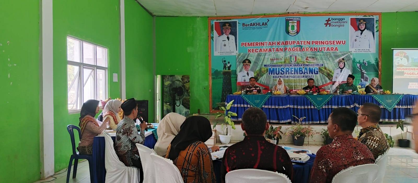 Wujudkan Pringsewu Makmur, Kepala KUA Pagelaran Utara Pimpin Doa di Musrenbang Kecamatan