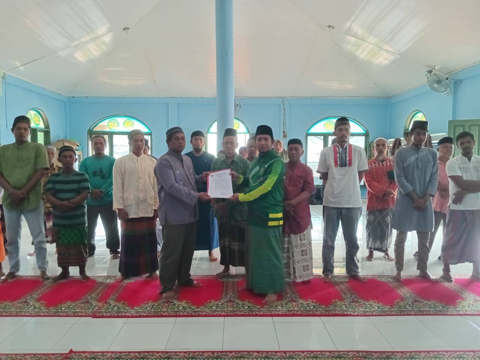 Perkuat Kesejahteraan Masjid, Kepala KUA Tanah Pinem Lantik BKM Al-Jamik Kampung Jawa