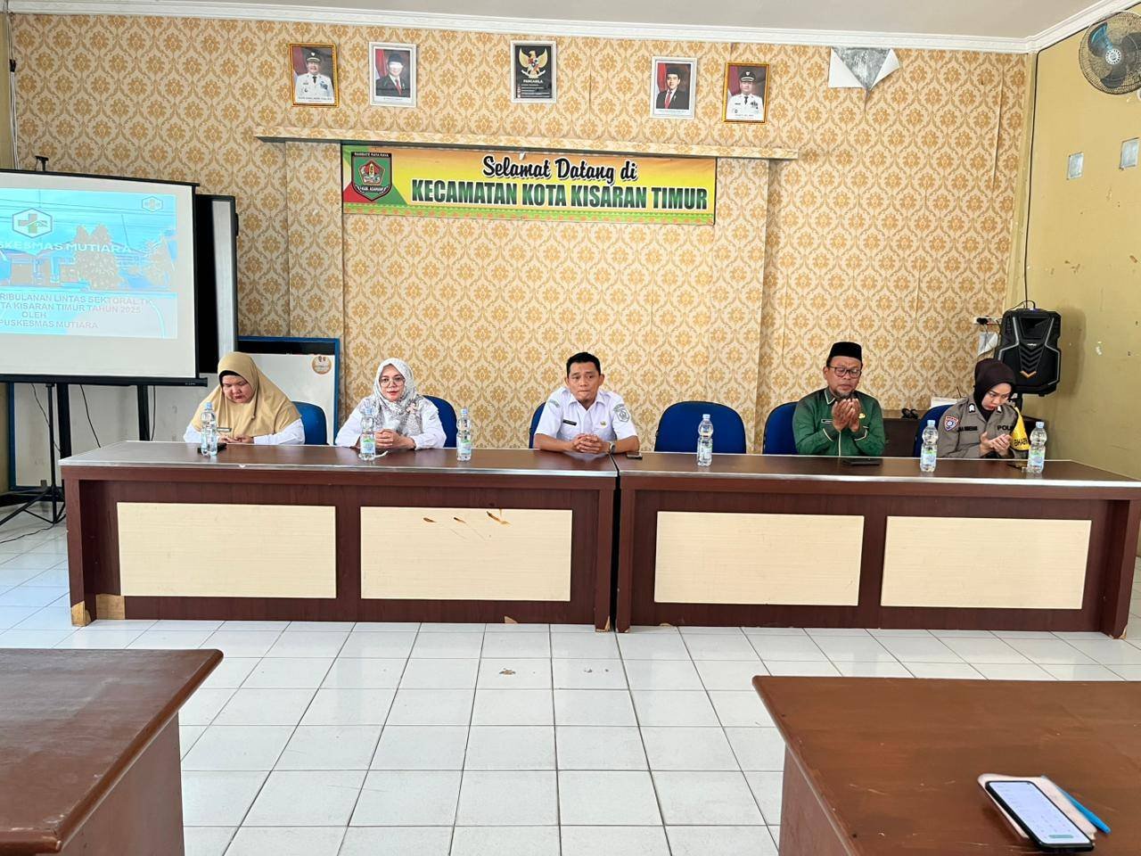 Ka. KUA Kisaran Timur Pimpin Doa Kegiatan Mini Lokakarya Tribulanan Lintas Sektoral