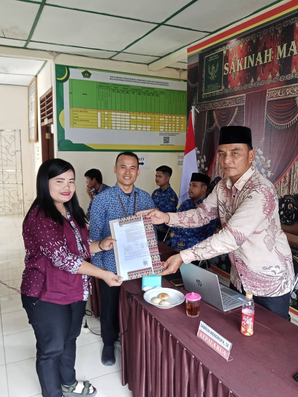 Monitoring Kepegawaian di KUA Tuhemberua: Dorong Disiplin dan Akurasi Data ASN